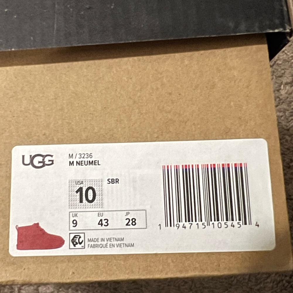 BRAND NEW! UGG Neumel Boots in Rich Brown